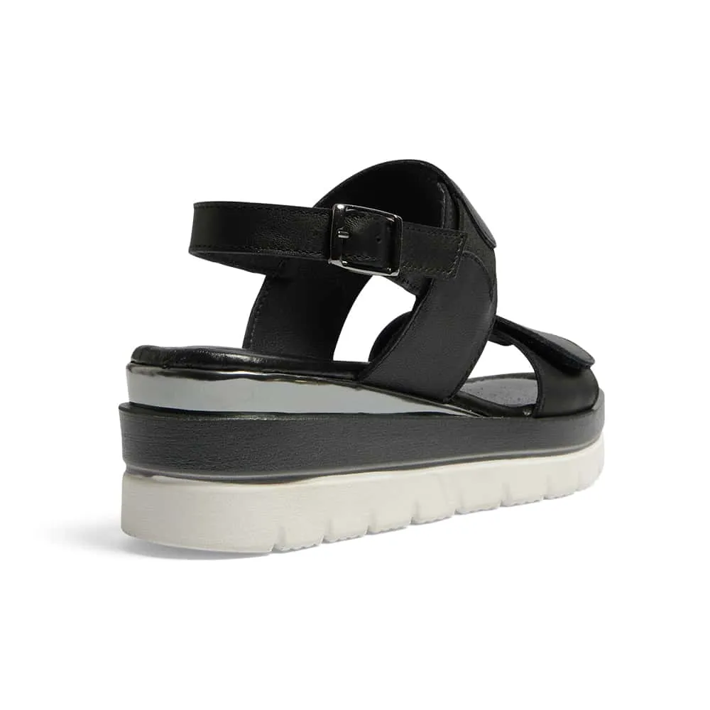 Imply Wedge in Black Leather