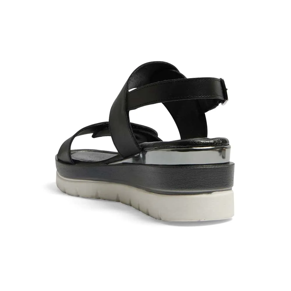 Imply Wedge in Black Leather