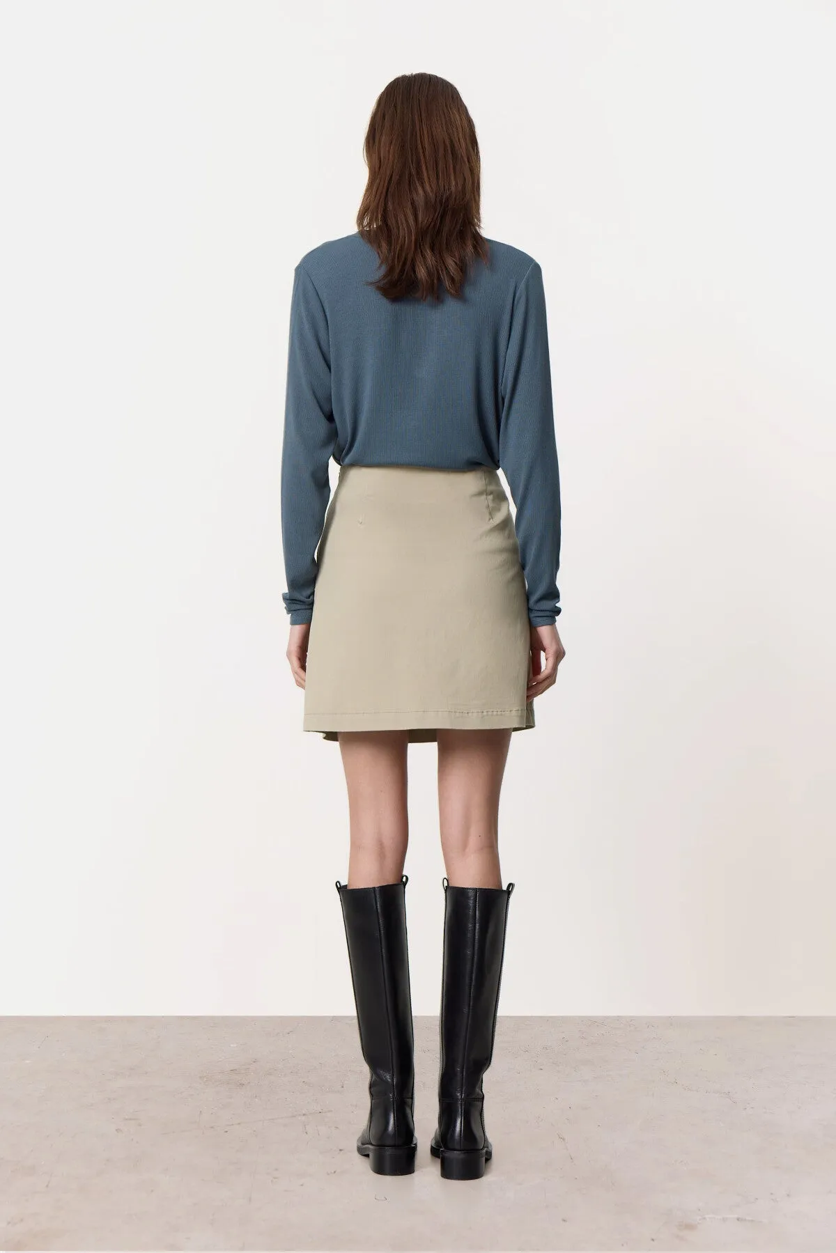 LR-FALKE 4 Skirt Sand