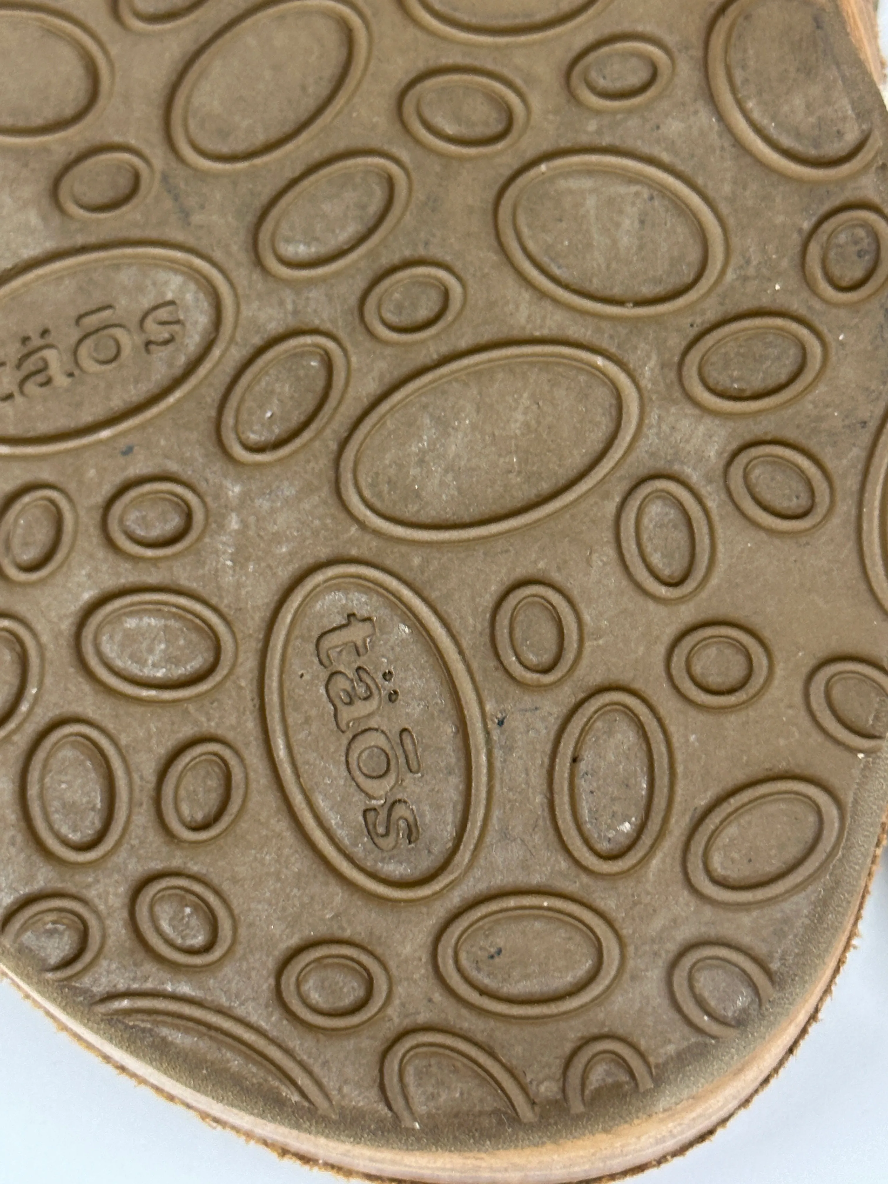 Multiverse Leather Sandal in Beige