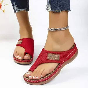 Women's Vintage Vacation Sandals with Toe Ring and Low Heel 73092100C